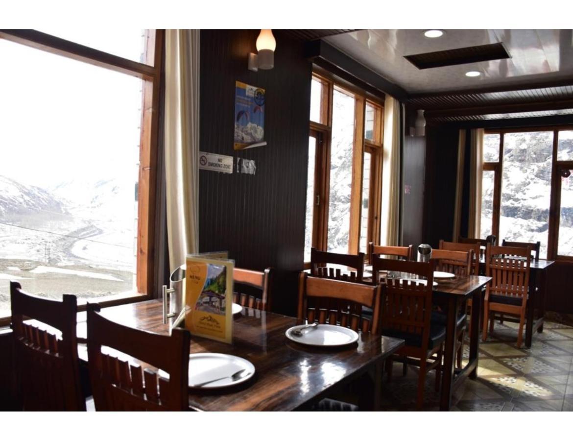 Hotel Peak View, Lahaul Sissu ภายนอก รูปภาพ