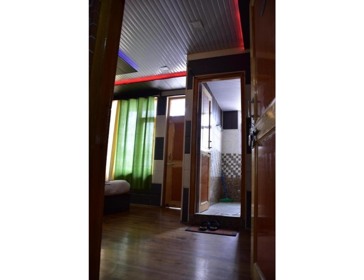 Hotel Peak View, Lahaul Sissu ภายนอก รูปภาพ
