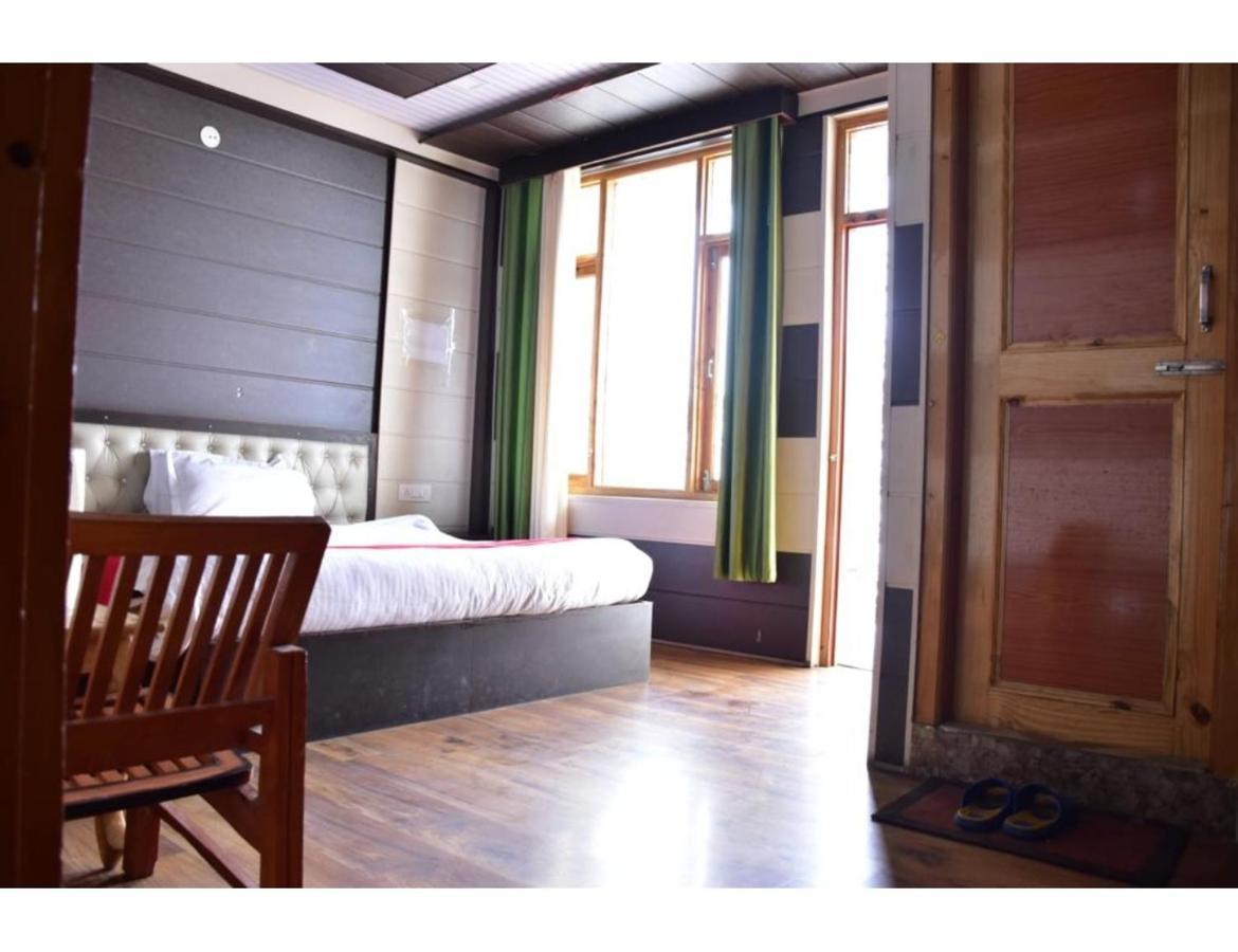 Hotel Peak View, Lahaul Sissu ภายนอก รูปภาพ