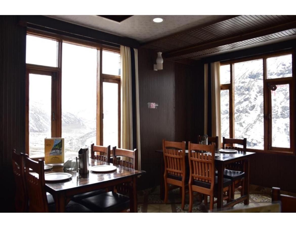 Hotel Peak View, Lahaul Sissu ภายนอก รูปภาพ